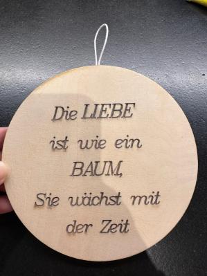 Die Liebe ist wie ein Baum, Sie wächst mit der Zeit!